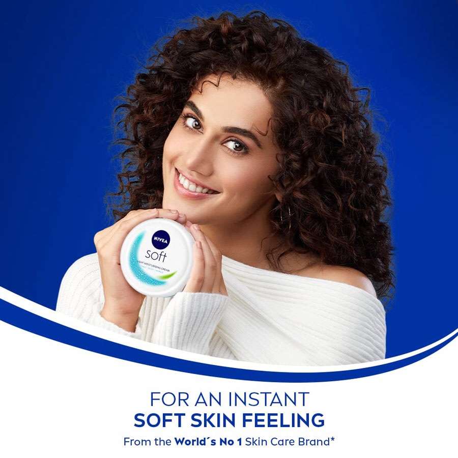 NIVEA Soft Light Moisturising Cream 300ml Jar
(300ml) - Image 3